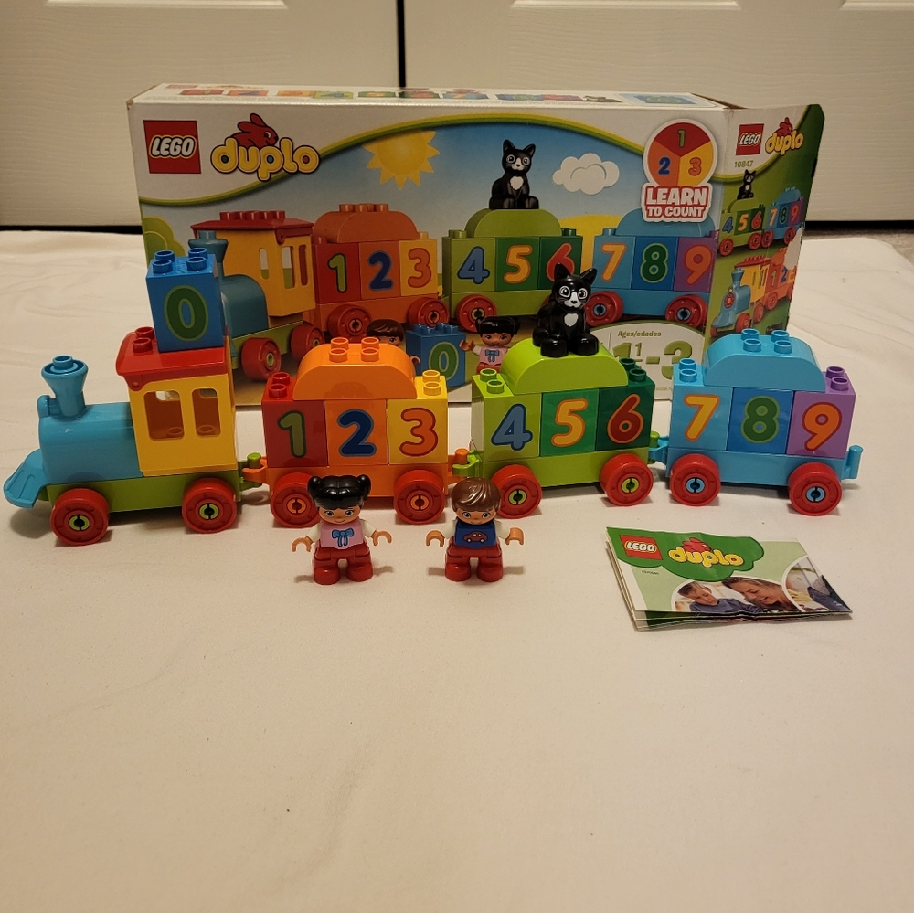Complete Retired LEGO DUPLO Number Train Set 10847